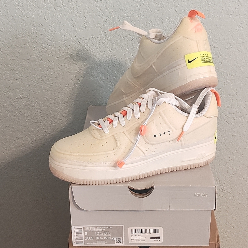 Nike Air Force 1 Experimental size 9 men - 10.5 Women's.